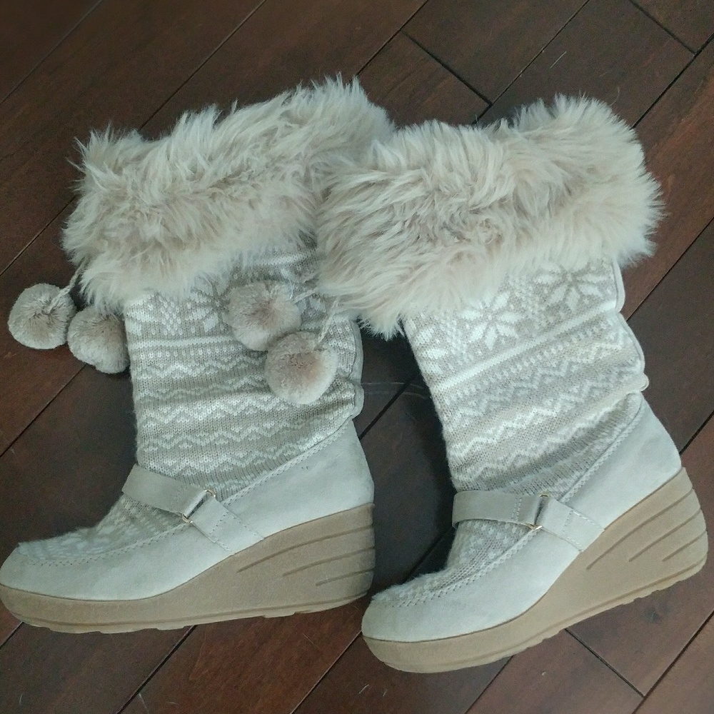 Beige Winter Boots